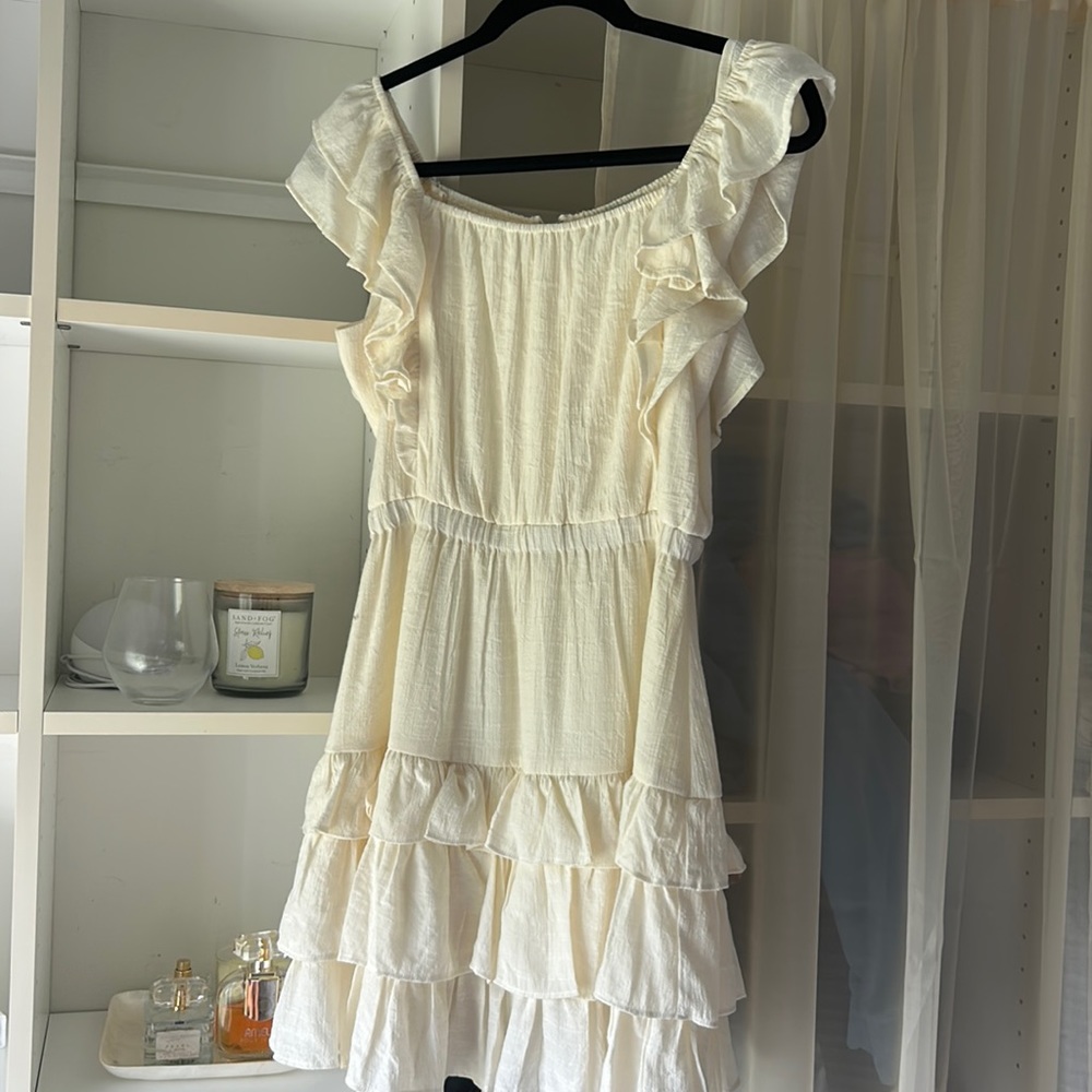 apricot lane: cream formal dress size s/m